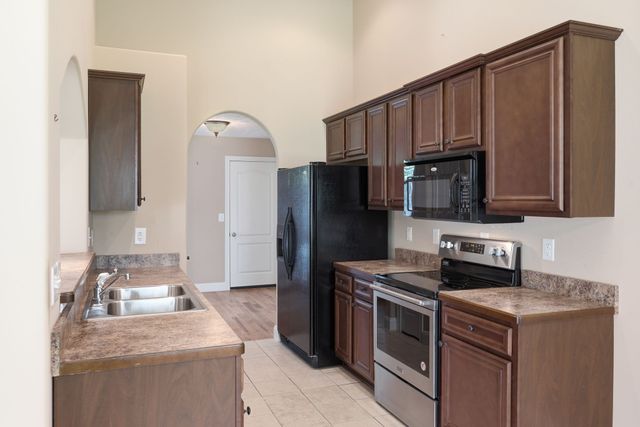 807 Cottonwood Ct, Springfield, TN 37172