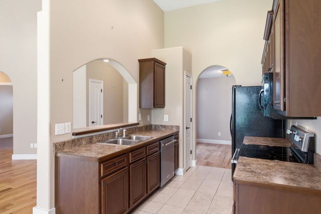 807 Cottonwood Ct, Springfield, TN 37172