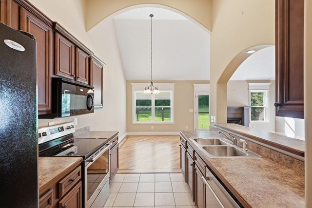 807 Cottonwood Ct, Springfield, TN 37172