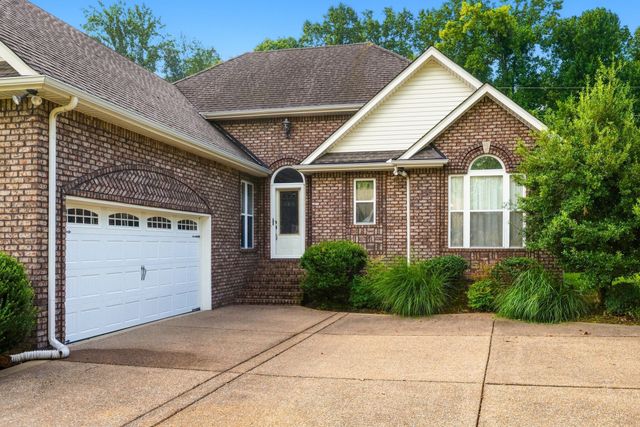 807 Cottonwood Ct, Springfield, TN 37172