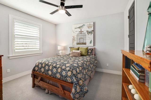 105 Graystone LN, Georgetown, TX 78633