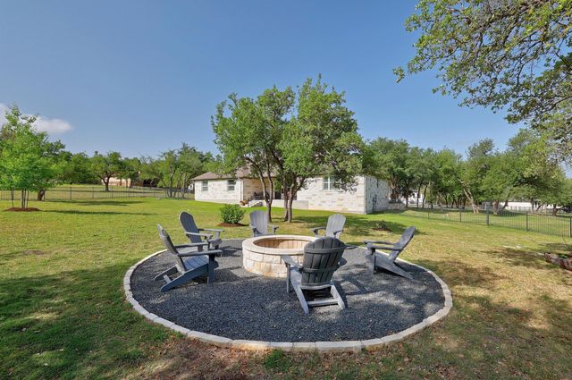 105 Graystone LN, Georgetown, TX 78633