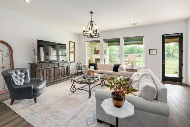 105 Graystone LN, Georgetown, TX 78633