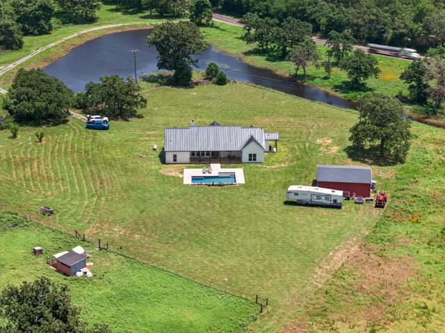 3000 Fm 1146, Marquez, TX 77865