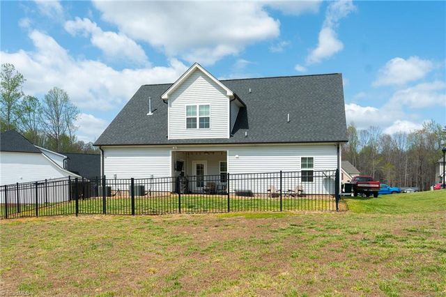 389 Windsor Trail, Lexington, NC 27295