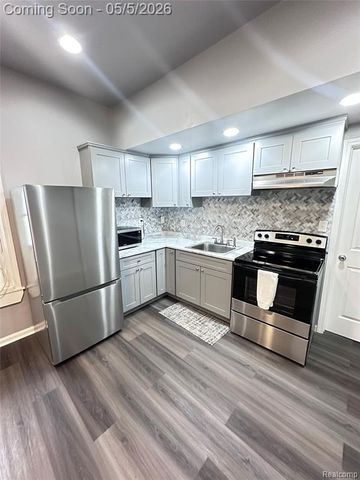 25948 Penn Street, Inkster, MI 48141