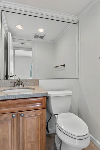 13 Jacaranda Drive 214, Plantation, FL 33324