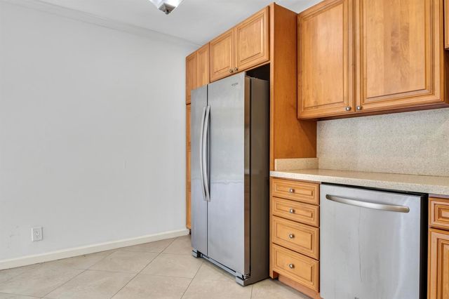 13 Jacaranda Drive 214, Plantation, FL 33324