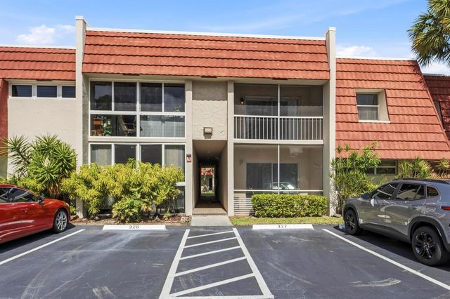 13 Jacaranda Drive 214, Plantation, FL 33324