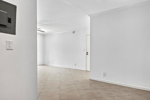 13 Jacaranda Drive 214, Plantation, FL 33324