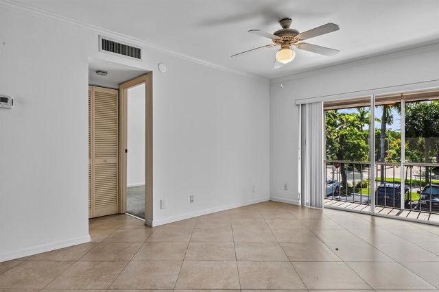 13 Jacaranda Drive 214, Plantation, FL 33324