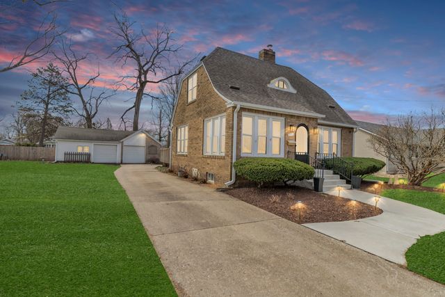 251 Merrill Avenue, Loves Park, IL 61111