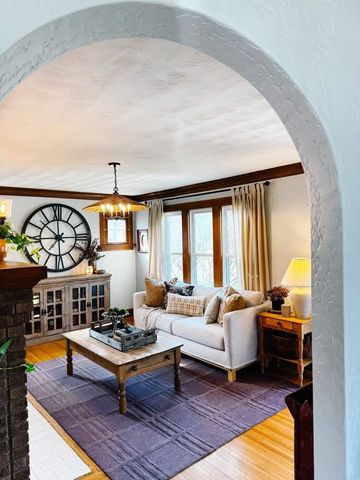 251 Merrill Avenue, Loves Park, IL 61111