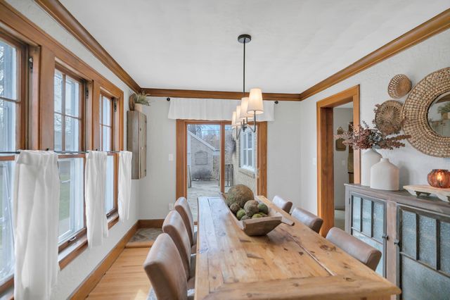 251 Merrill Avenue, Loves Park, IL 61111