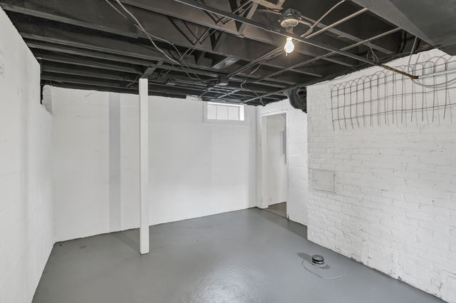 251 Merrill Avenue, Loves Park, IL 61111