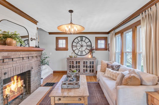 251 Merrill Avenue, Loves Park, IL 61111