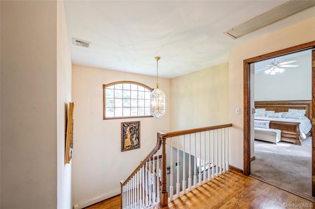 3 Poplar Lane, Medford, NY 11763