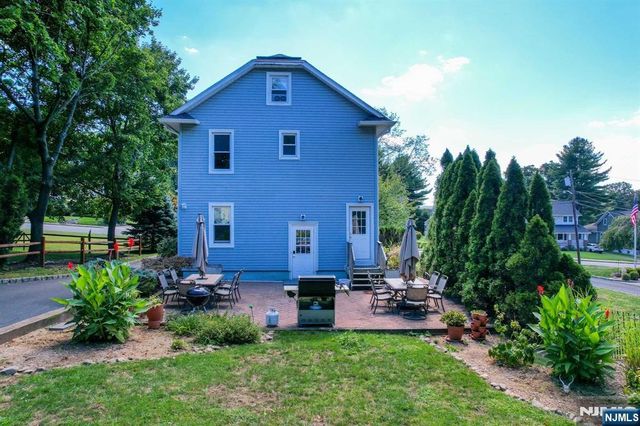 45 Hill Street, Midland Park, NJ 07432