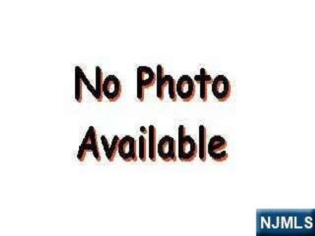 45 Hill Street, Midland Park, NJ 07432