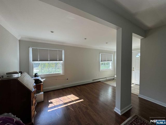 45 Hill Street, Midland Park, NJ 07432