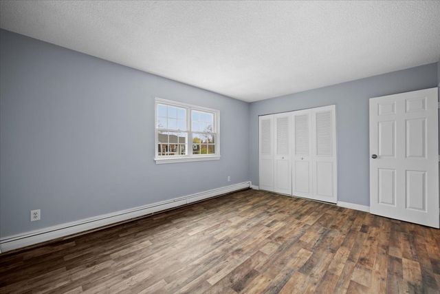 1 Chapel Hill Dr 10, Plymouth, MA 02360
