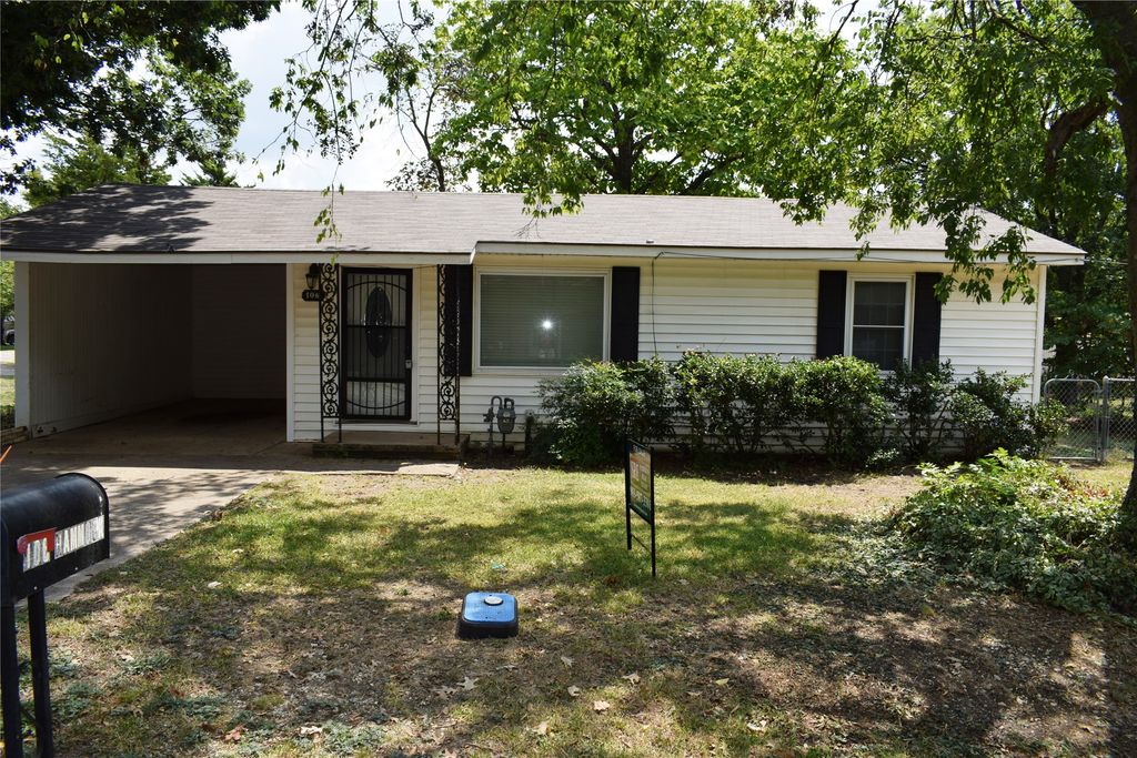 106 N Willow Street, Leonard, TX 75452