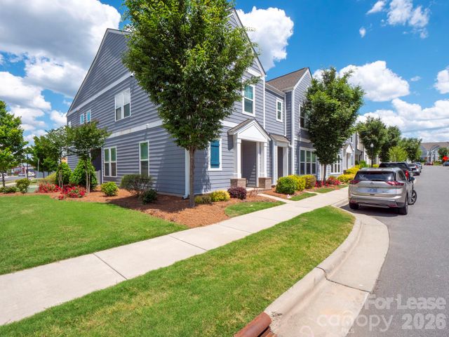 1034 Lyndon Station Drive, Pineville, NC 28134