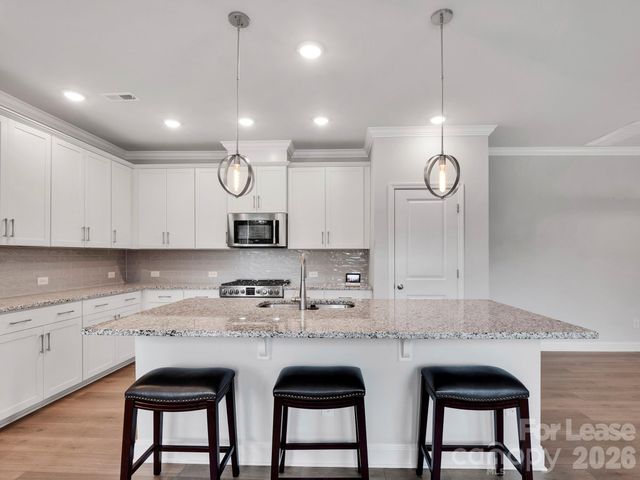 1034 Lyndon Station Drive, Pineville, NC 28134