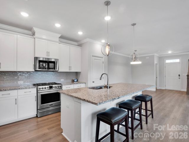 1034 Lyndon Station Drive, Pineville, NC 28134