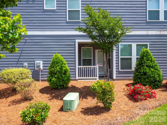 1034 Lyndon Station Drive, Pineville, NC 28134