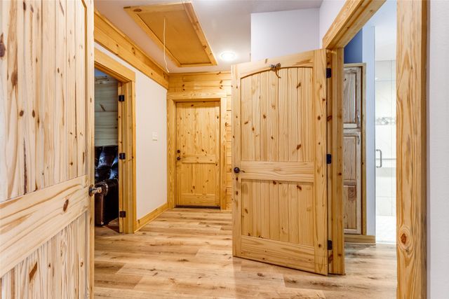 424 Inwood Road, Azle, TX 76020