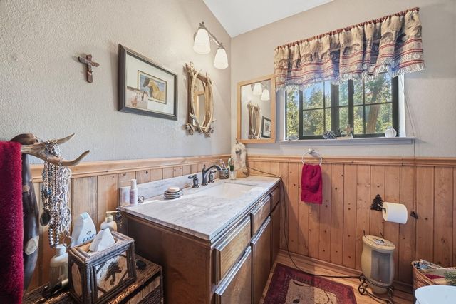 23140 Shake Ridge Rd, Volcano, CA 95689