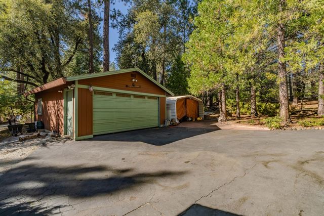 23140 Shake Ridge Rd, Volcano, CA 95689