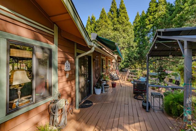 23140 Shake Ridge Rd, Volcano, CA 95689