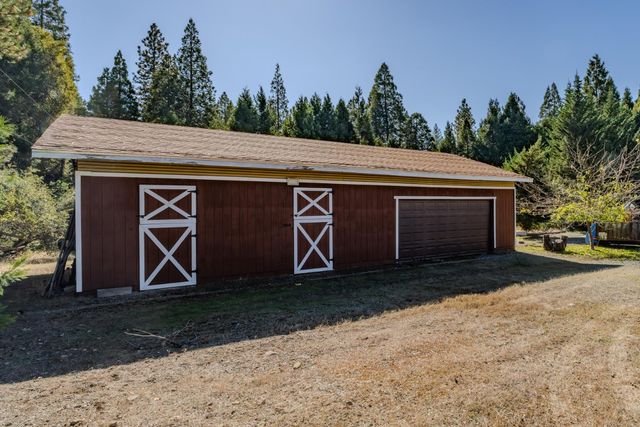 23140 Shake Ridge Rd, Volcano, CA 95689