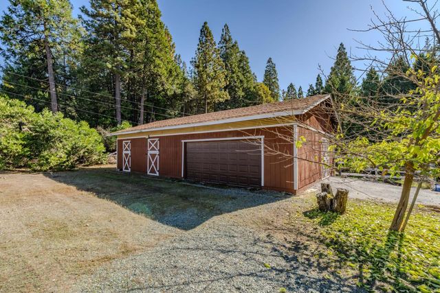 23140 Shake Ridge Rd, Volcano, CA 95689