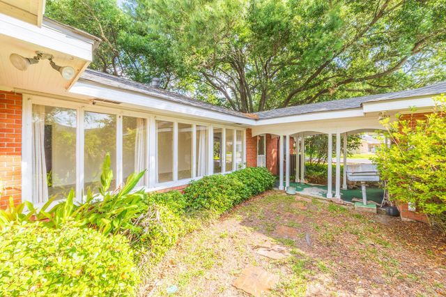 403 Barrilleaux Street, Lockport, LA 70374
