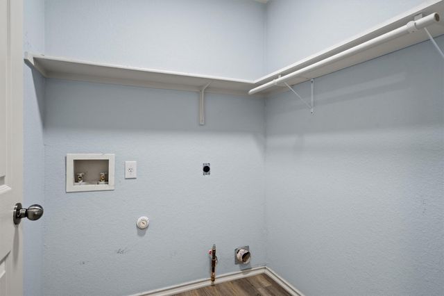 510 Red Tails DR NE, Austin, TX 78725