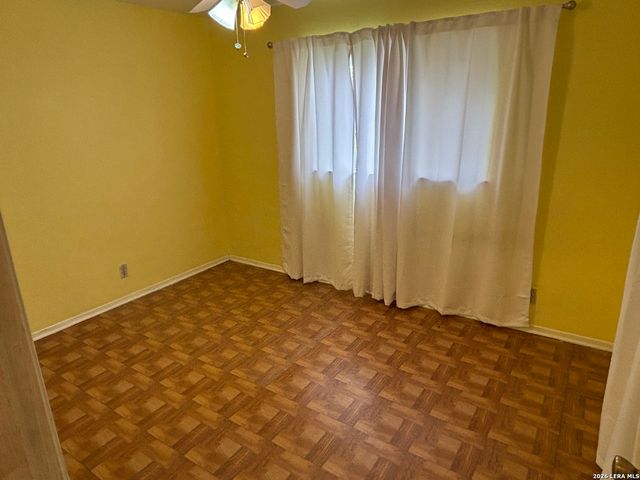 4918 PELICAN LN, San Antonio, TX 78217