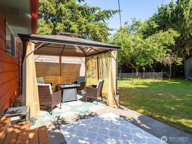1573 NW 90th Street, Seattle, WA 98117