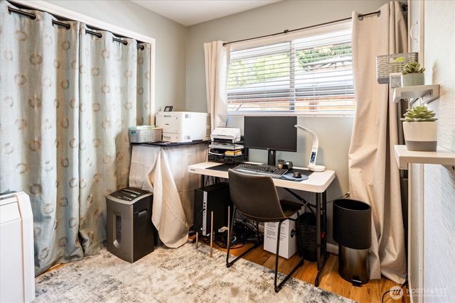 1573 NW 90th Street, Seattle, WA 98117