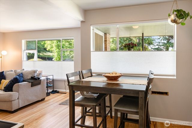 1573 NW 90th Street, Seattle, WA 98117