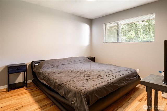 1573 NW 90th Street, Seattle, WA 98117