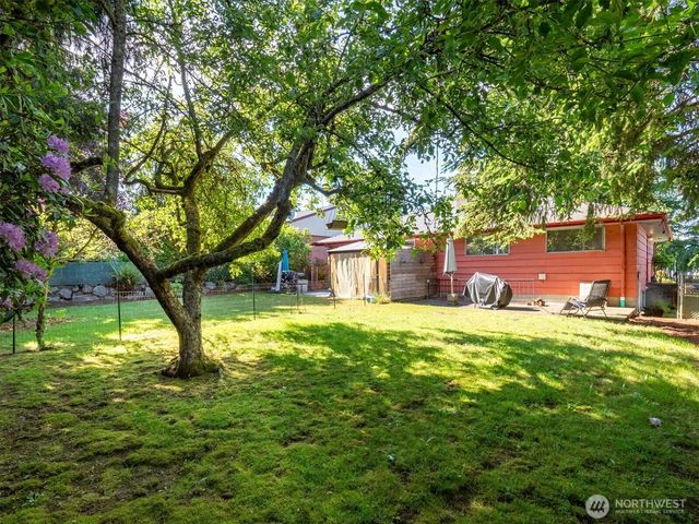 1573 NW 90th Street, Seattle, WA 98117