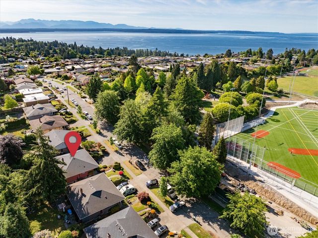 1573 NW 90th Street, Seattle, WA 98117