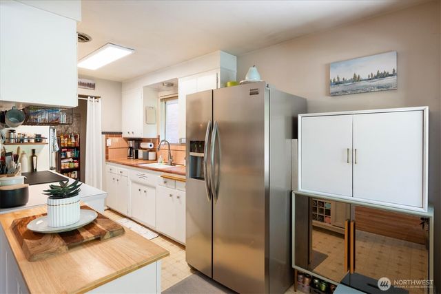 1573 NW 90th Street, Seattle, WA 98117