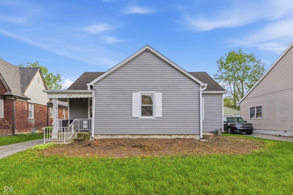 4907 Young Avenue, Indianapolis, IN 46201