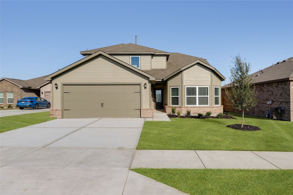 932 Cawthorne Trail, Fort Worth, TX 76108