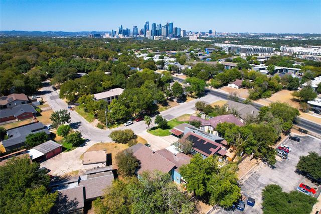 1807 Briar Hill DR A & B, Austin, TX 78741