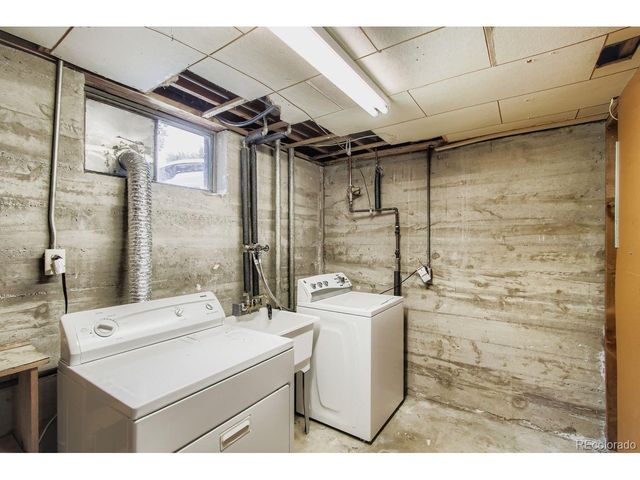 6150 Carr St, Arvada, CO 80004